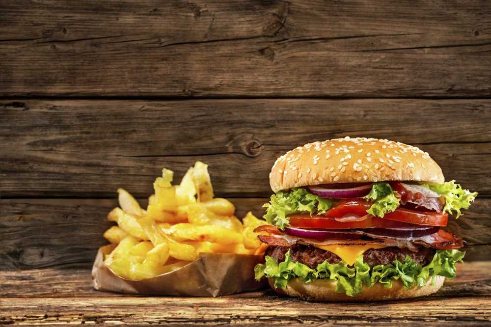 More than a third of all fast food packaging contains harmful chemicals / Health News