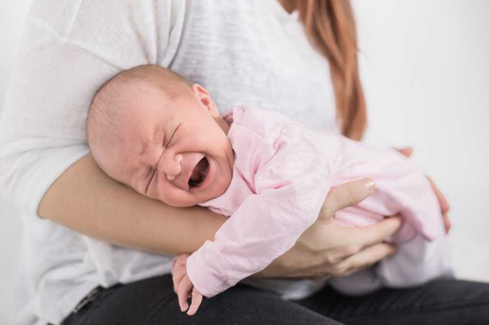 Oppblåsthet hos babyer - årsaker og hjemmemedisiner