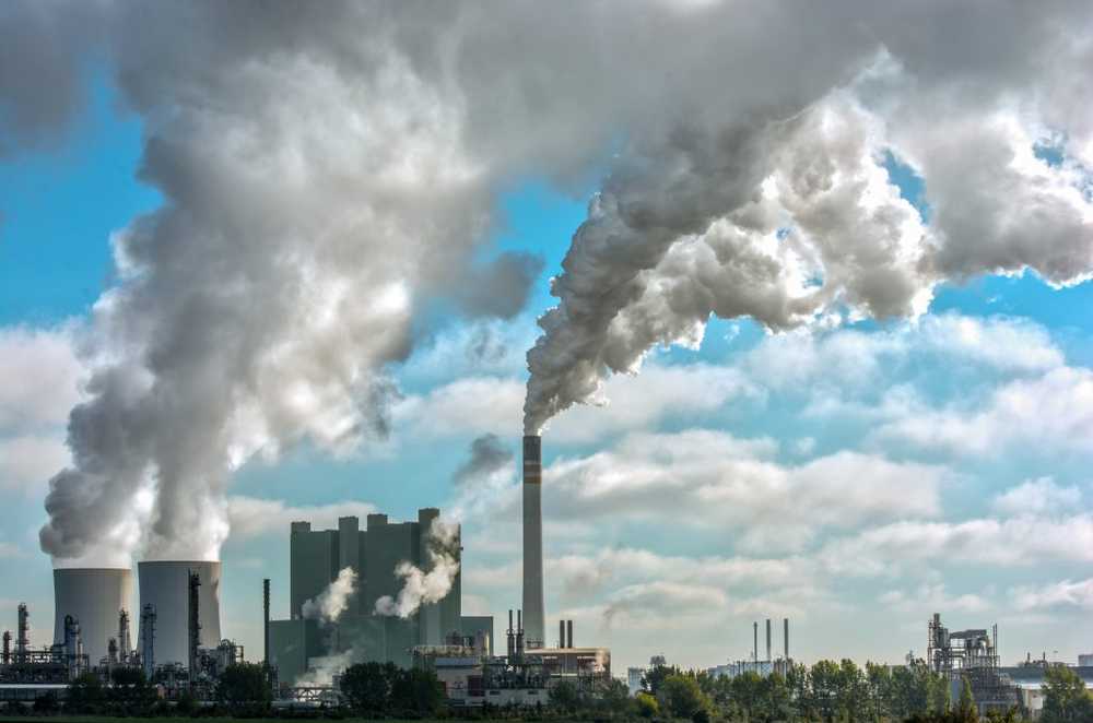 Air pollution not only damages the lungs, it also weakens the bones / Health News