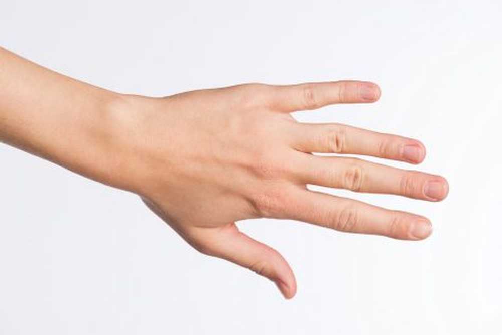 durere a degetelor index în zona articulației falangei)