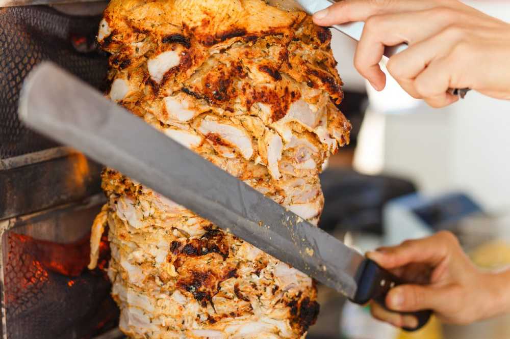 Poultry, glutamate and animal waste In the case of veal kebabs, chomping is often done / Health News