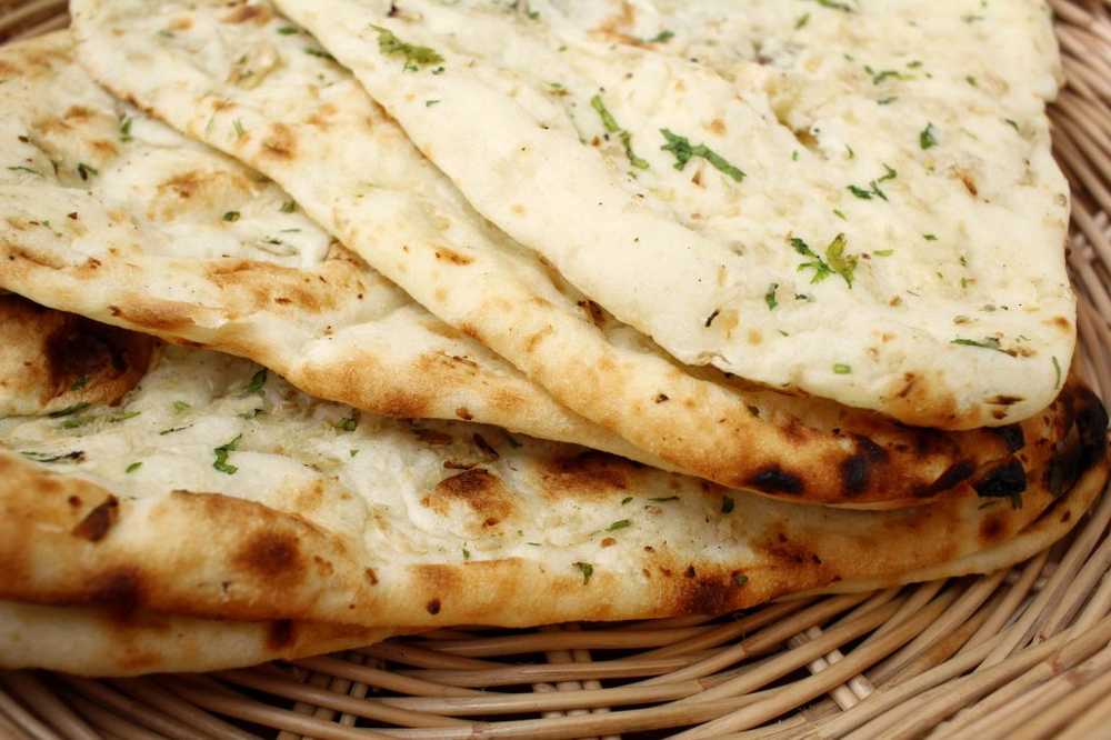 Healthy Naan Pizza Indian flatbread very easily homemade / Health News