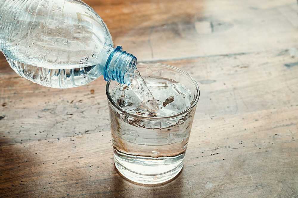 Health study What is healthier - Drinking water with or without carbonic acid additive? / Health News