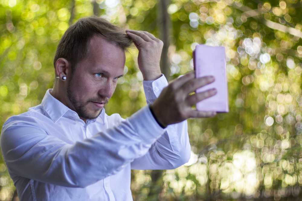 Høyere donasjoner av narcissister som forestiller seg som trengende / Helse Nyheter