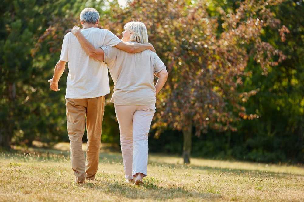 Slow walking pace Signs of increased cardiac death risk / Health News