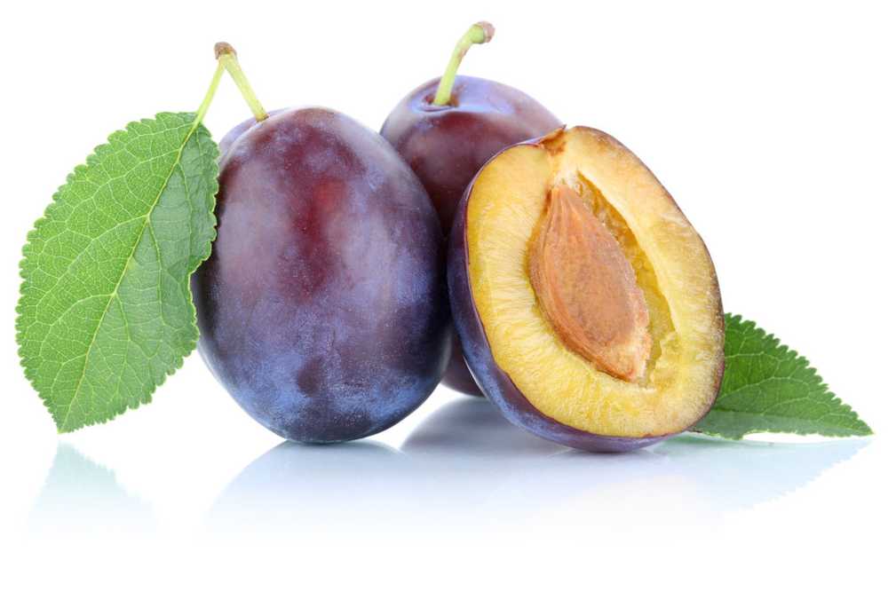 Plum ingredients, applications and preparation / Naturopathy