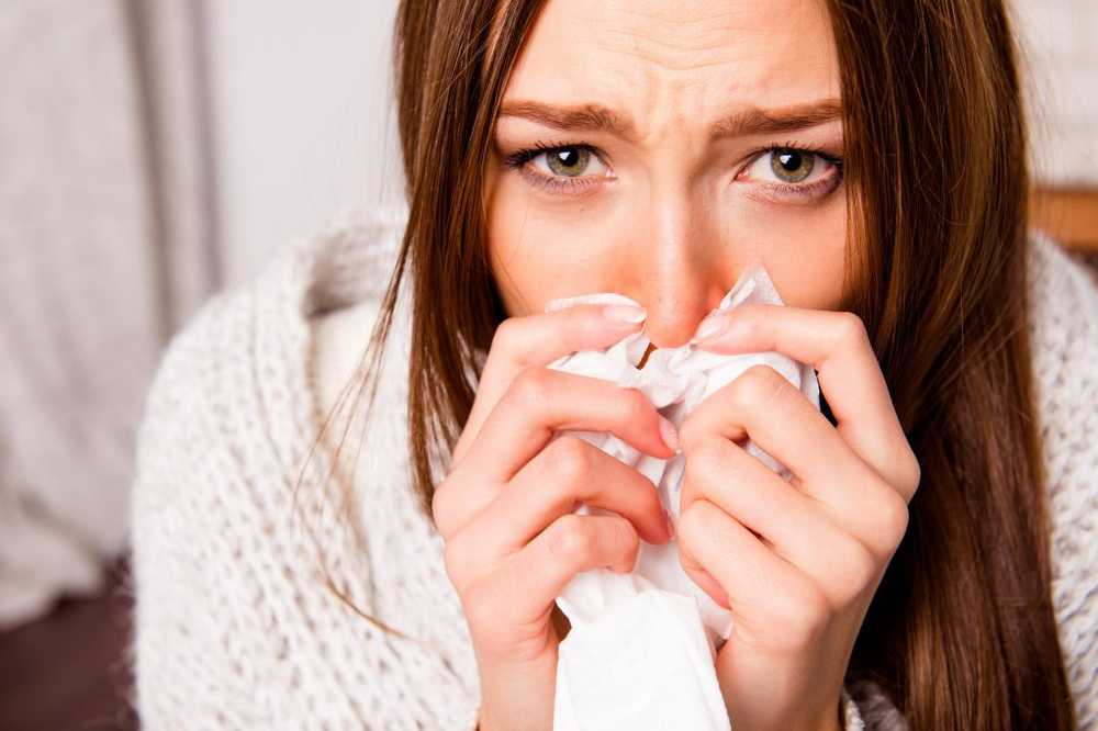 Naso che cola Intenso respiro sibilante o meglio tirarti su il naso? / Notizie di salute