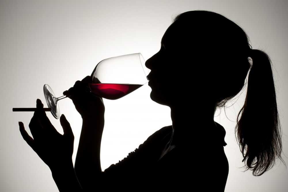 University of Saarland Does a glass of red wine reduce bad tobacco damage? / Health News