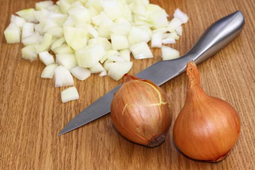 Onion cutting without howling