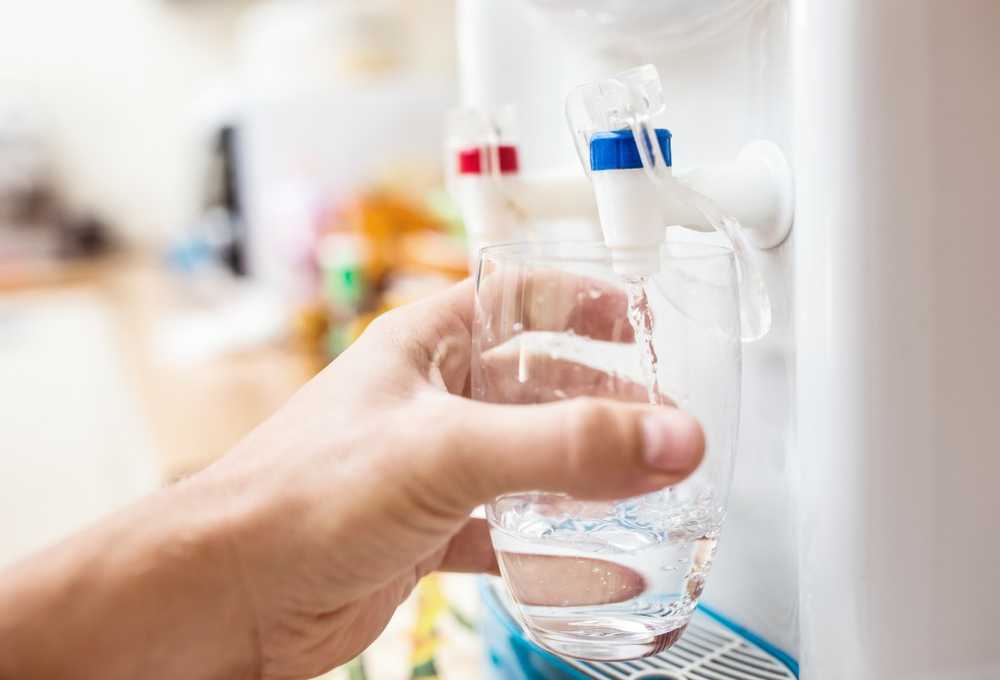 Huidige studie Waterdispensers op scholen verminderen het overgewicht bij kinderen aanzienlijk / Gezondheid nieuws