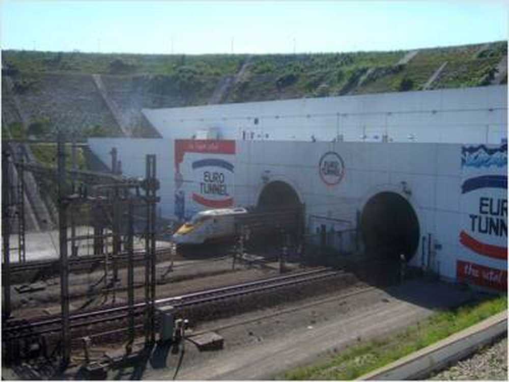 Brinnande lastbil förlamar Eurotunnel / Hälsa nyheter