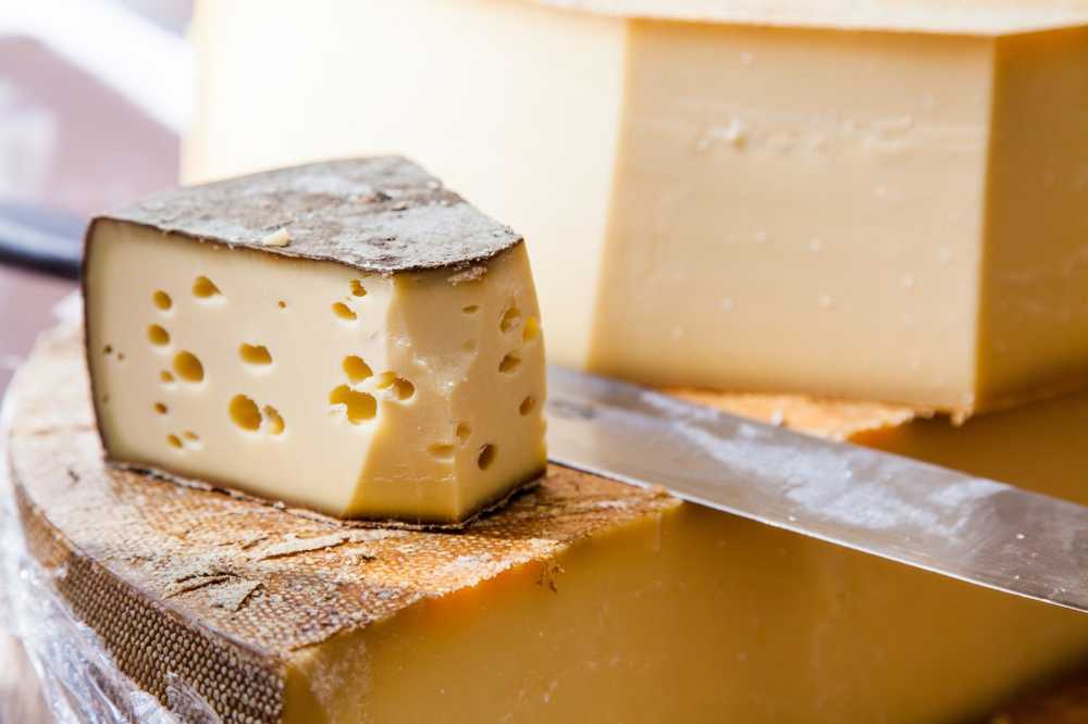 Pane, formaggio, miso o banane Questi alimenti sono per lo più non vegetariani / Notizie di salute