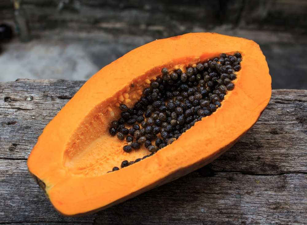 Fructe exotice Papaya suculentă și sănătoasă / Știri despre sănătate