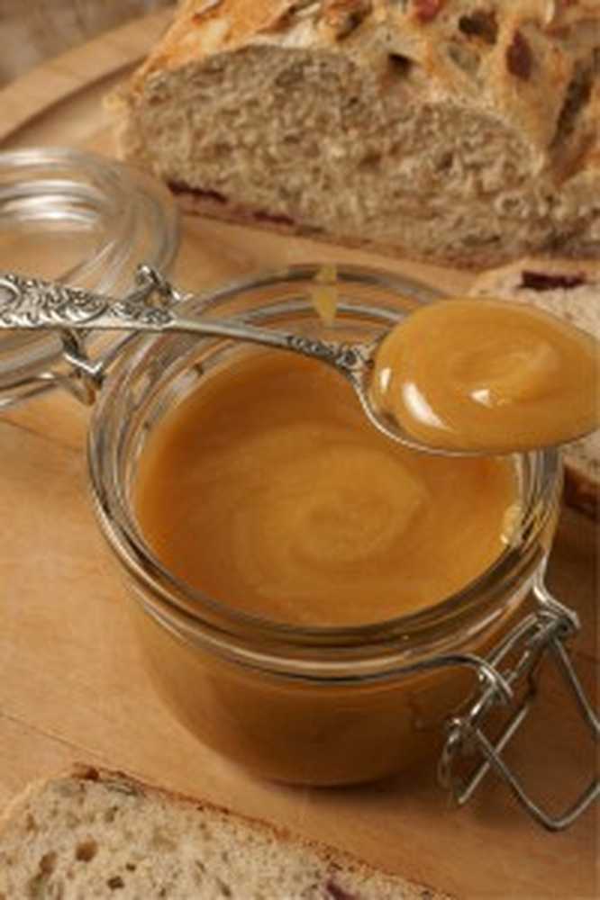 Manuka honey effect and application / Naturopathy