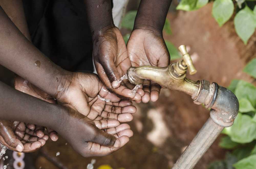 New Ebola case Sierra Leone quarantines more than 100 people / Health News