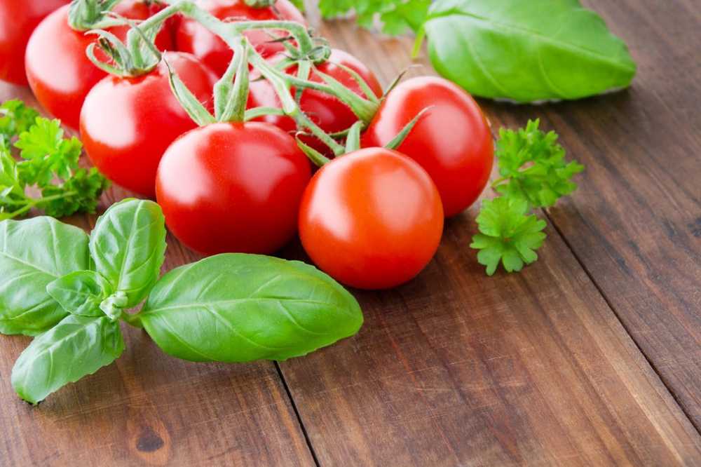 Ne pas peler les tomates! Le meilleur est dans la coquille / Nouvelles sur la santé