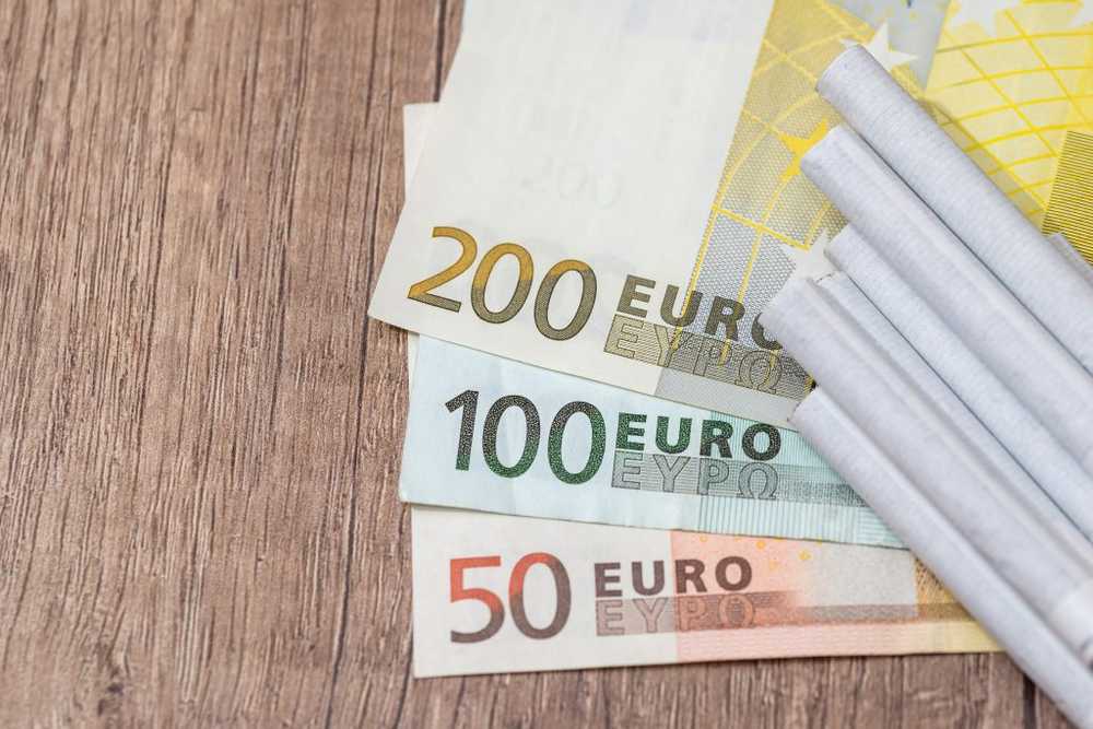 University offers smokers lots of money for quitting / Health News